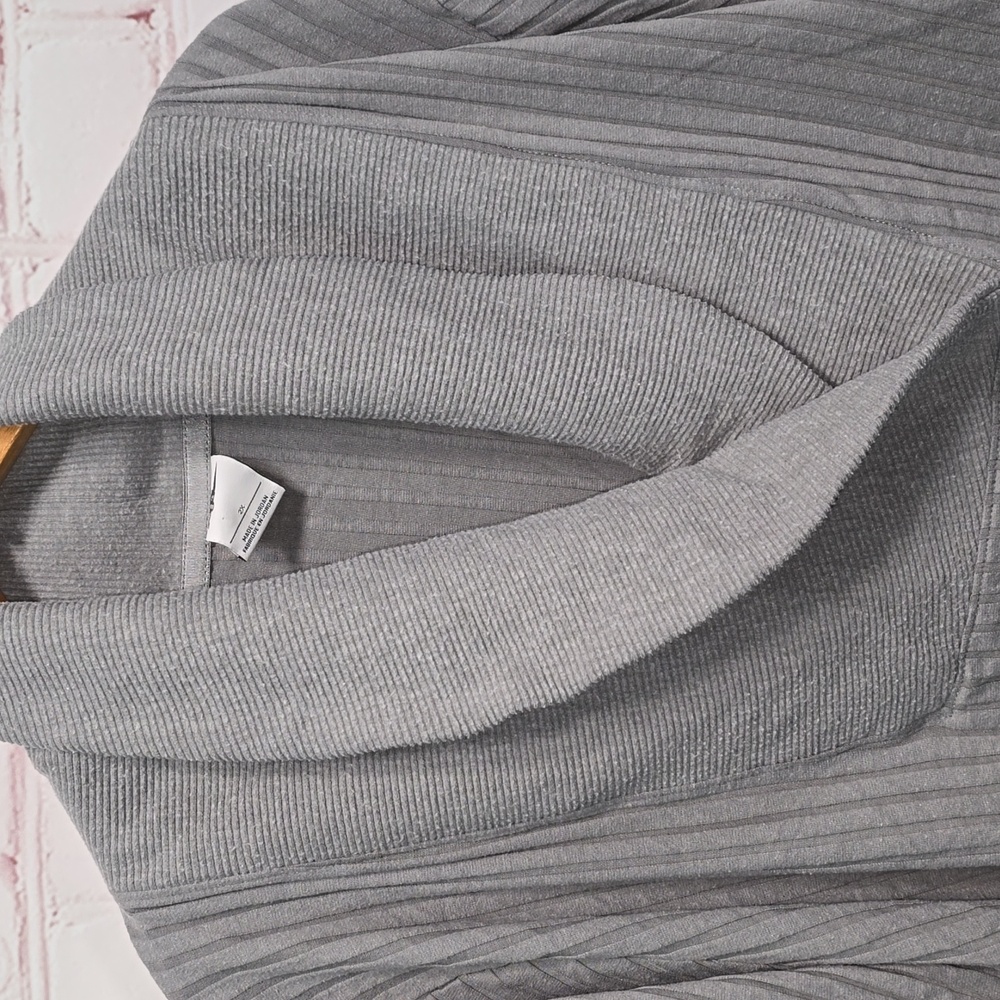 Nike Yoga Luxe Gray Ribbed Cover-Up Long Sleeve Womens Size 2x - Picture 2 of 10